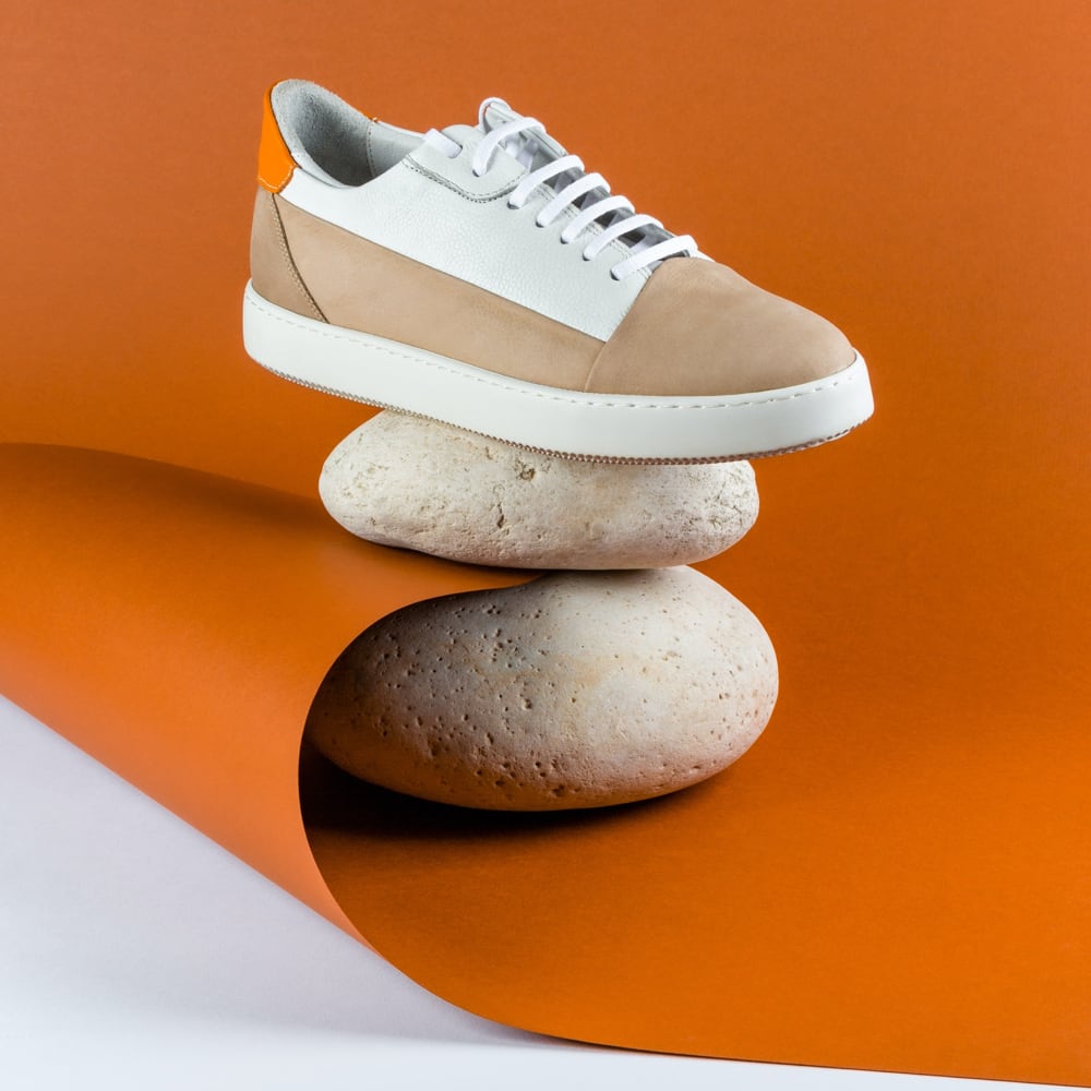 main product image 3